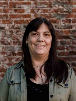 gallery/marita-carullo-bedia-buenas-companias-radio-400x533